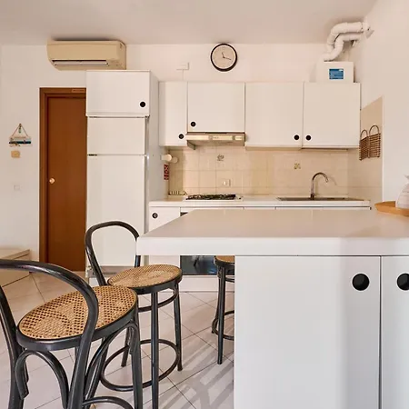 Rex Lo Scoglietto Apartmán *